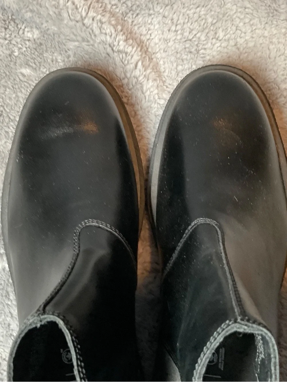 New Nordstrom Men’s Abound Black Chelsea pull on Boots Size 8M with Lug sole.